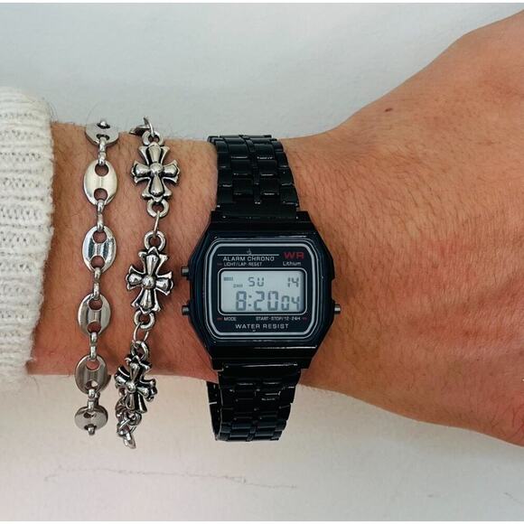 Casio Digital Watch Black Silver Accents Unisex Retro Y2K Quartz New - Picture 10 of 10